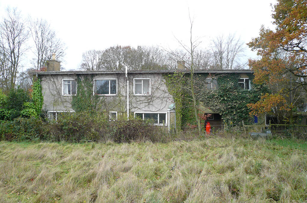derelict-berkshire-home-transformed-with-absolute-architecture